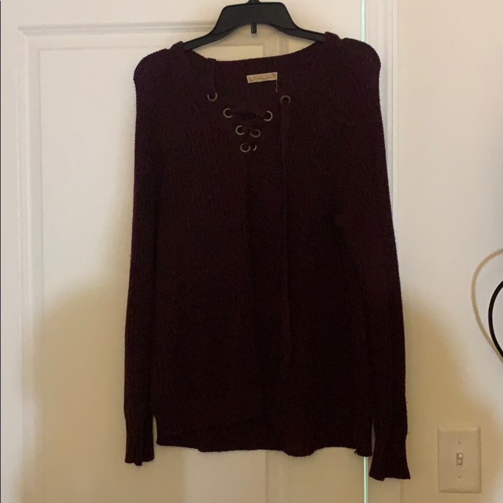 Maroon sweater